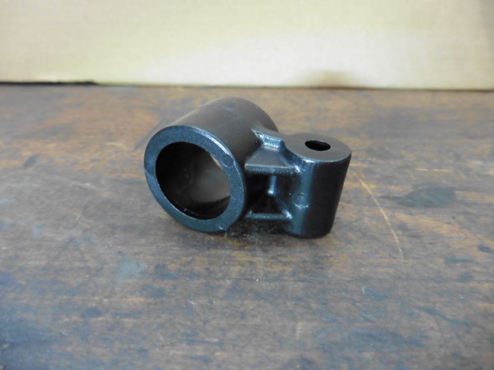 original STIGA Halter Hülse Spannarm Villa Park Pro Mähwerk Mähdeck PTO